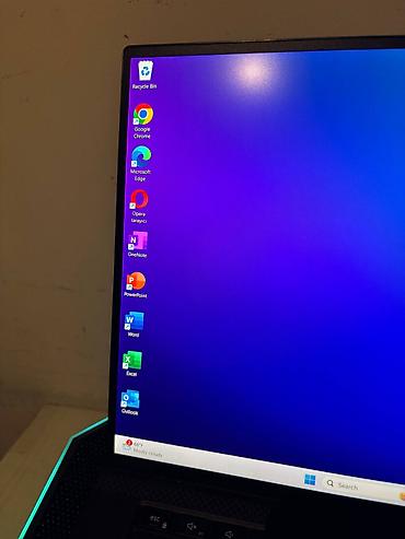 Dell: Salam Olduqca Premium 2024 de 3200 azna alinib. Intel® Core™ — 11