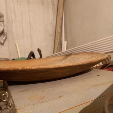 Digər qab-qacaq və mətbəx ləvazimatları: Ağac gövdəsindən hazırlanmış tabağ. - Tabağ, unun ələkdən — 8