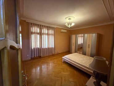 Uzunmüddətli kirayə mənzillər: Xətai rayonu, Xətai metrosuna piyada məsafədə yerləşən 4 mərtəbəli — 3