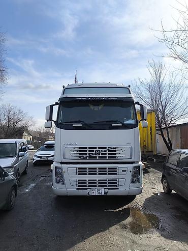 Тягачи: Тягач, Volvo, Тентованный — 11