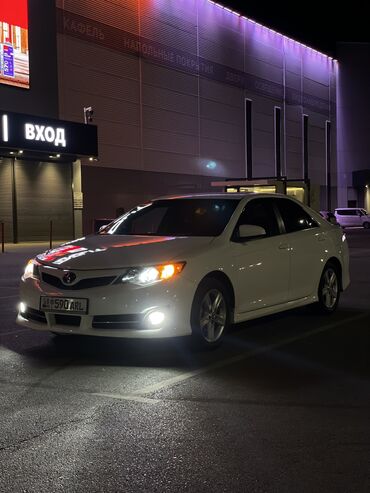 полик на камри: Toyota Camry: 2014 г., 2.5 л, Автомат, Бензин, Седан