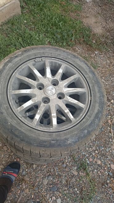 покрышка мотоцикл: Дөңгөлөктөр монтажда 195 / 65 / R 15, Кыш, Колдонулган, Комплект, Куйма, тешиктери - 5