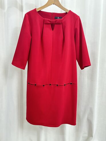нарядные платья с рукавом: Вечернее платье, Классическое, Средняя модель, С рукавами, Камни, M (EU 38), L (EU 40)