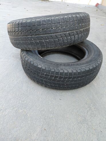 Шины: Шины 175 / 70 / R 14, Зимняя шипованная, Б/у, Пара, Легковые, Michelin