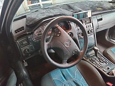 m50 satisi: Mercedes-Benz E 230: 2.3 l | 1998 il Sedan — 4