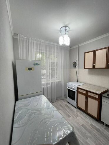 купить квартиру в 10 микрорайоне: 2 комнаты, 44 м², 104 серия, 1 этаж, Евроремонт