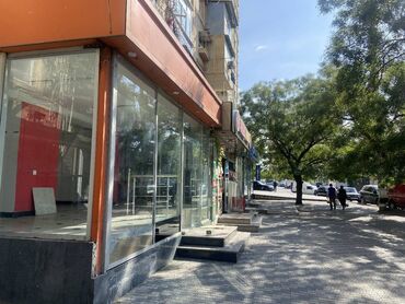 Digər kommersiya daşınmaz əmlakı: Obyekt Yasamalda yerləşir icarəyə verilir. Yol kənarıdır, İnsanların — 10