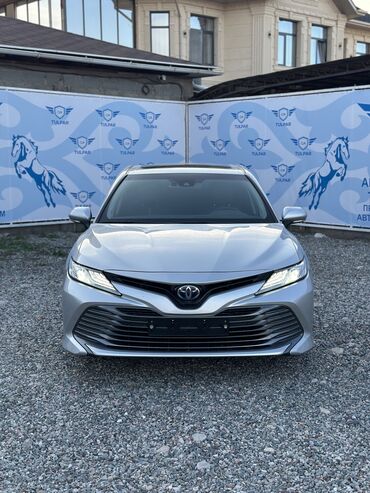 Kia: Toyota Camry: 2020 г., 2.5 л, Вариатор, Гибрид, Седан