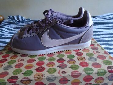 Patike: Nike, 37.5 — 4