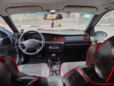 Opel: Opel Vectra: 1.8 l | 1997 il 2028 km Sedan — 15