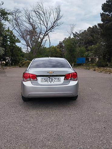 qalmaq şərti ilə byd: Chevrolet Cruze: 1.4 l | 2015 il 2500 km Sedan — 6
