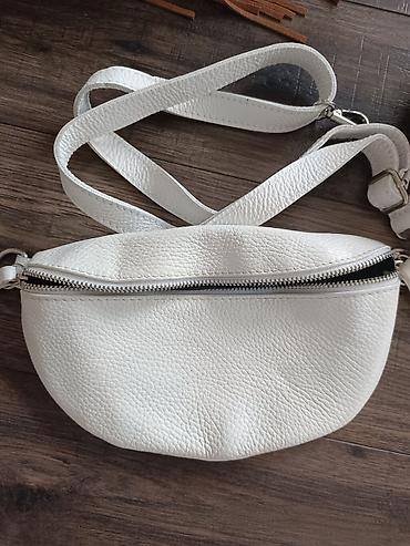 Классические сумки: Женские сумки (набор из 4 моделей) 1) Бежевая сумка-хобо с длинной — 4