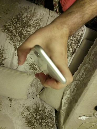 Apple iPhone: IPhone 11, Ağ, Face ID — 11