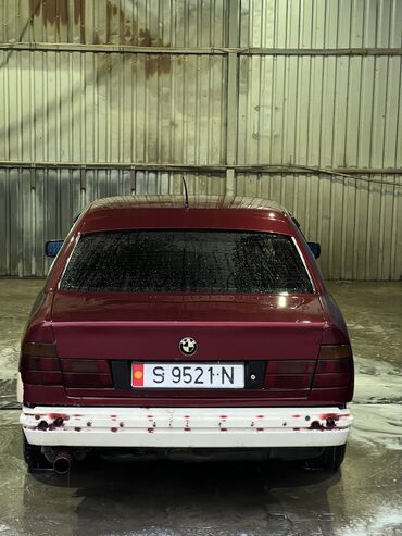 продажа авто бишкек: BMW 5 series: 1994 г., 2 л, Механика, Бензин, Седан