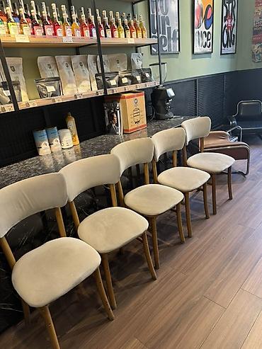 stul bar: Məhsul: Yumşaq oturacaqlı taxta stullar (6 ədəd dəst) Təsvir: - — 2