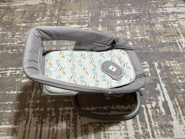 Детские шезлонги: Продаю детский шезлонг-качалку в сером и графитовом цвете. Оснащен at lalafo.kg — 8 Детские шезлонги: Продаю детский шезлонг-качалку в сером и графитовом цвете. Оснащен — 8