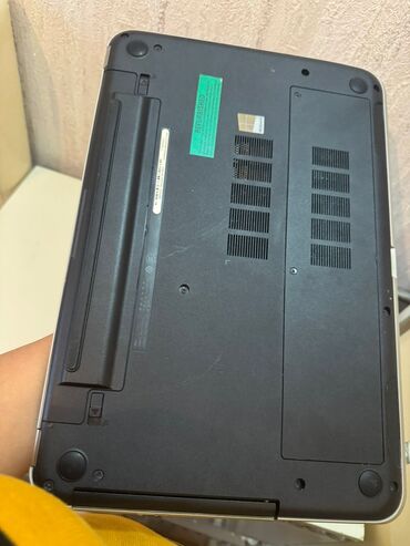 Dell: Dell noutbuk sensor ekranlı, barmaqlarlada istifade etmek olur, bir — 6