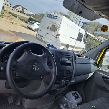 Легкий грузовой транспорт: Легкий грузовик, Б/у — 6