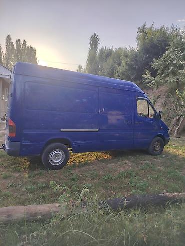 мото мини: Mercedes-Benz Спринтер: 2002 г., 2.7 л, Фургон — 4
