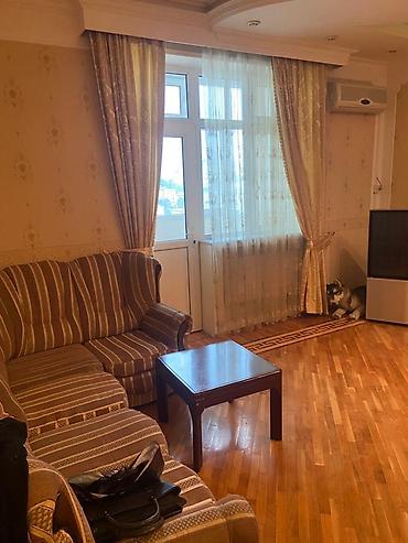 Mənzillərin satışı: 4-cü mikrorayon, 3 otaqlı, Yeni tikili, m. Memar Əcəmi, 107 kv. m — 3