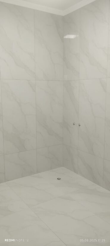 Укладка плитки: Подготовка стен для грунтовки, Резка плитки, Гидроизоляционные работы | Керамическая плитка, Керамогранитая плитка, Зеркальная плитка | Раскладка в разбежку, Вертикальная укладка, Диагональная укладка Больше 6 лет опыта — 6