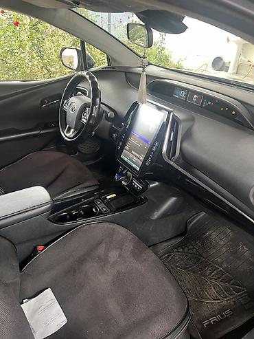 Toyota: Toyota Prius: 2019 г., 1.8 л, Вариатор, Гибрид, Хэтчбэк — 12