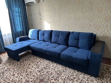 отдам диван: Модульный диван, цвет - Голубой, Б/у