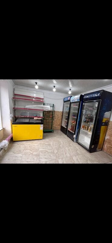 Цеха, заводы, фабрики: 1000 мелочей (Карпинка) Сдается магазин Площадь: 22м2 Этаж: 1 С