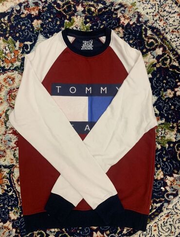 одежда италия: Свитшот Tommy Jeans (Tommy Hilfiger). Размер М. 80% хлопок, 20%