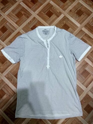 Рубашки: Рубашки и Футболки на рост 170, вес 60 Новые и б/у, цены от 100 до — 19