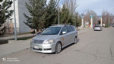 Toyota: Toyota Ipsum: 2002 г., 2.4 л, Автомат, Газ, Минивэн