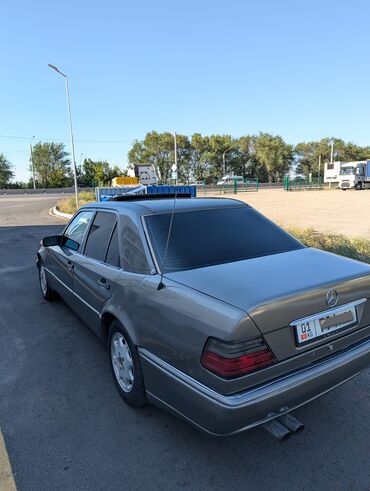 Mercedes-Benz: Mercedes-Benz W124: 1994 г., 2.2 л, Автомат, Бензин, Седан — 7