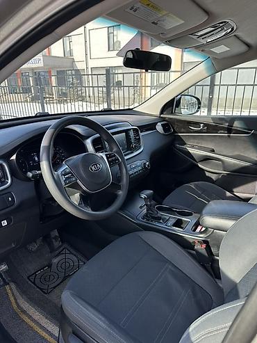 Kia: Kia Sorento: 2018 г., 2.4 л, Автомат, Бензин, Кроссовер at lalafo.kg — 9 Kia: Kia Sorento: 2018 г., 2.4 л, Автомат, Бензин, Кроссовер — 9