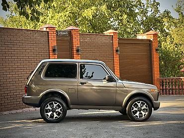 кпп нива: ВАЗ (ЛАДА) 4x4 Нива: 2022 г., 1.7 л, Механика, Бензин, Внедорожник — 7