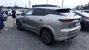 Changan: Changan Uni-Z: 2025 г., 1.5 л, Робот, Бензин, Кроссовер — 3
