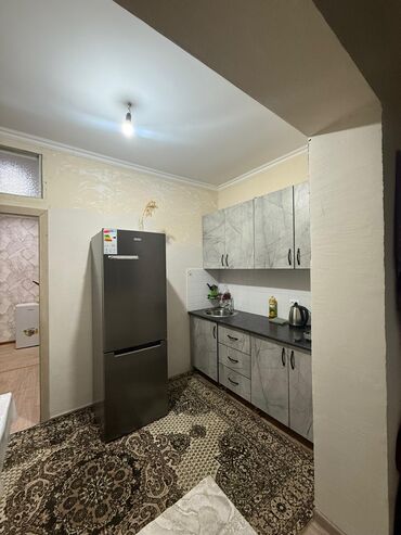 сдам частный дом без хозяина в бишкеке: 1 комната, 40 м², 105 серия, 1 этаж, Косметический ремонт