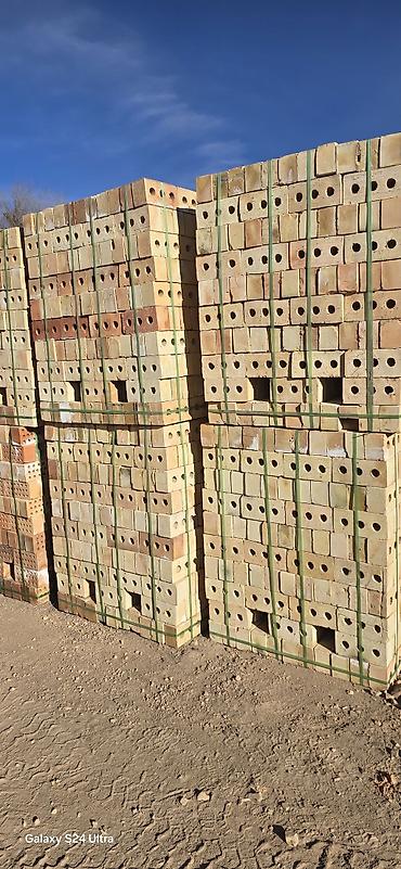 Огнеупорный кирпич: С доставкой на манипуляторе. Подьем до третий этаж.Кирпич шамотный — 1