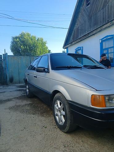 победа м 20: Volkswagen Passat: 1990 г., 1.8 л, Механика, Бензин, Седан — 3