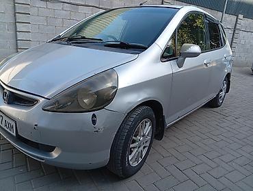 byd e6: Honda Fit: 2002 г., 1.3 л, Вариатор, Бензин, Лимузин — 8