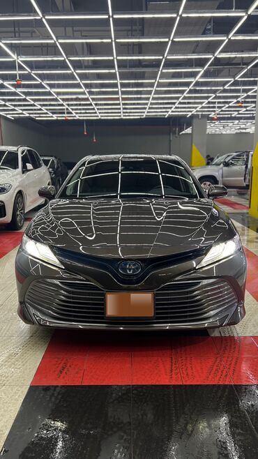 Toyota: Toyota Camry: 2018 г., 2.5 л, Вариатор, Гибрид, Седан