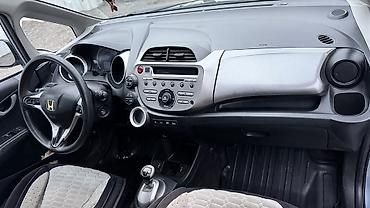 Honda: Honda Jazz: 2009 г., 1.4 л, Робот, Бензин, Хэтчбэк — 6