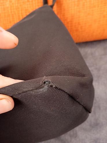 Putni koferi i torbe: Set torbi i tašni – više modela - Elegantna crna tašnica sa metalnim — 21