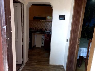 Həyət evləri və villaların satışı: Əmircan qəs. 4 otaqlı, 200 kv. m, Yeni təmirli — 31