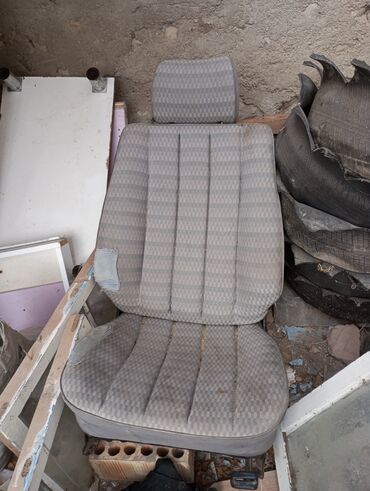 işlənmiş oturacaqlar: Mersedes 190 sideniklerdi yaxşi veziyetdedi satlir 100 manata