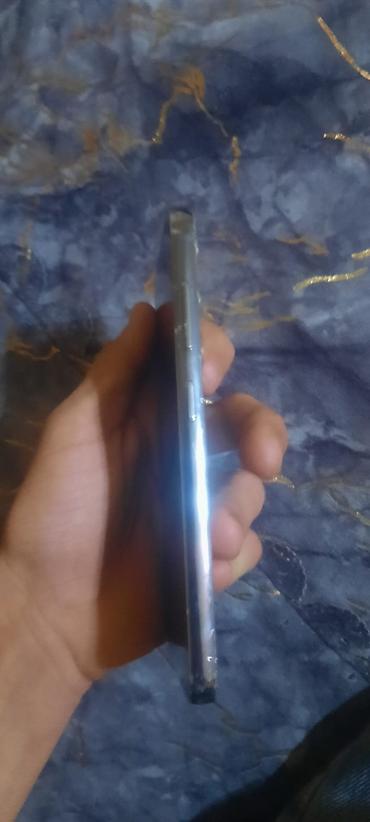 Mobil telefonlar: Məhsul: Smartfon .Xbidə böyründə czğı var bidə üzndə czğı var başka — 4