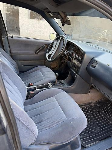 subaru r2: Volkswagen Passat Variant: 1990 г., 1.8 л, Бензин, Универсал — 6