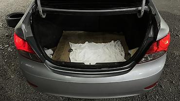 transporter multivan: Hyundai Solaris: 2014 г., Седан — 6