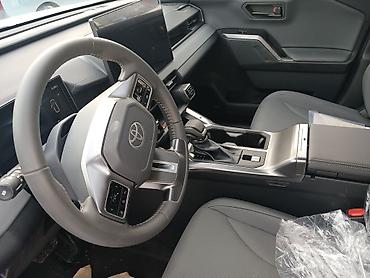 Toyota: Toyota RAV4: 2025 г., Автомат, Кроссовер — 4