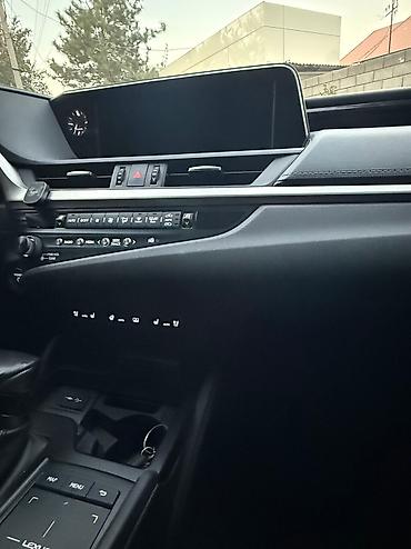 es300: Lexus ES: 2019 г., 3 л, Гибрид — 4