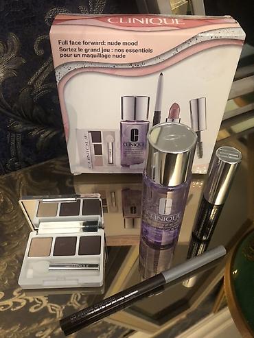maskara: Clinique “Full Face Forward: Nude Mood” makiyaj dəsti Dəst tərkibi: - — 2